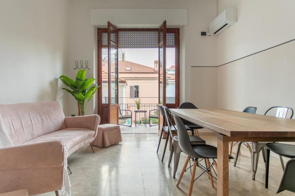 Buscine Home Pescara Centro - Palma Gratuita In Lido Attrezzato Exterior foto
